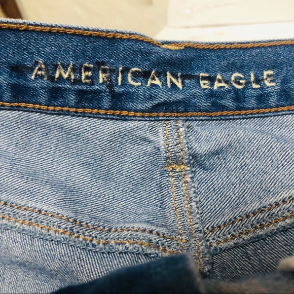 American Eagle Mom Jeans Size 14 Distressed - Picture 3 of 5